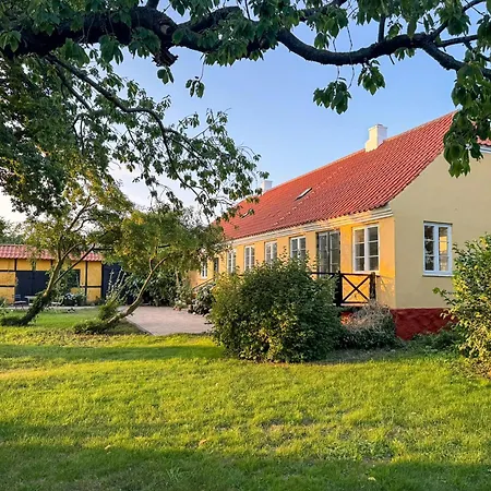 Historic Charm By The Sea In