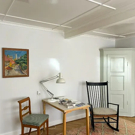 Historic Charm By The Sea In Сasa de vacaciones