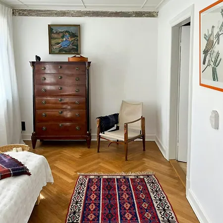 Historic Charm By The Sea In